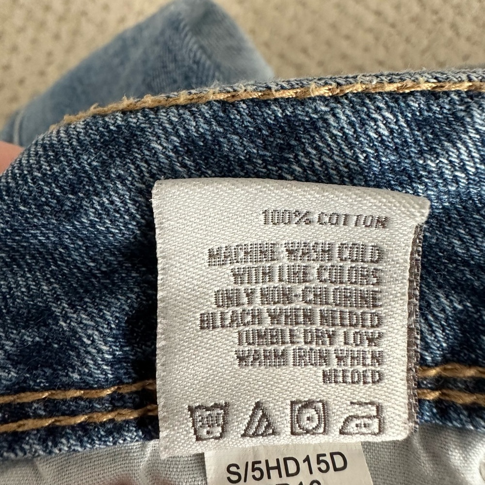 American Rag Distressed Jeans - Picture 5 of 7